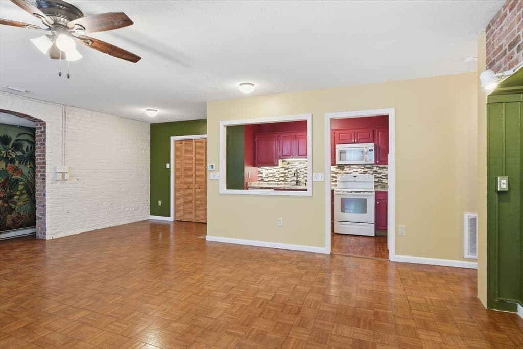 124 College St # 2, South Hadley MA 01075 photo 10