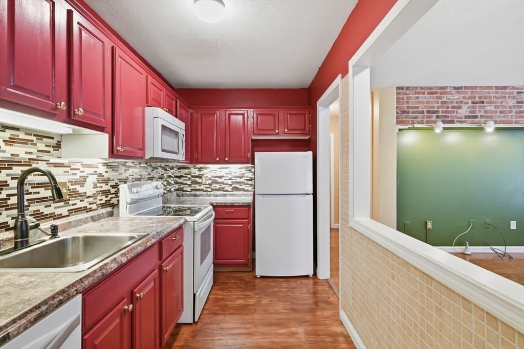 124 College St # 2, South Hadley MA 01075 photo 14
