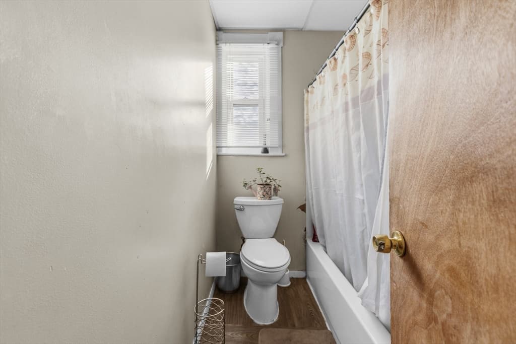 3 Family at 55 Salisbury St, New Bedford MA 02744, photo 19 of 41