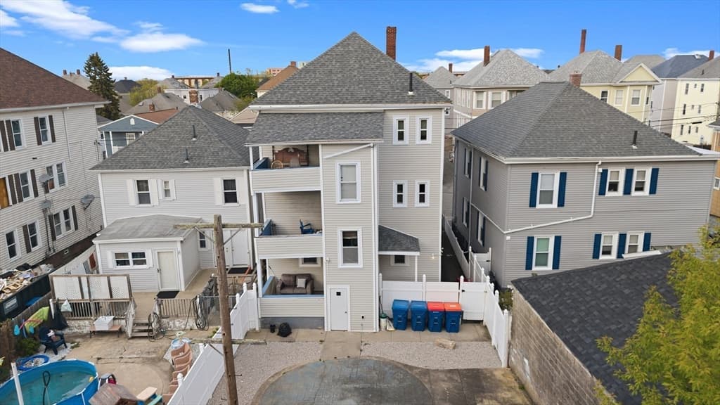 3 Family at 55 Salisbury St, New Bedford MA 02744, photo 39 of 41