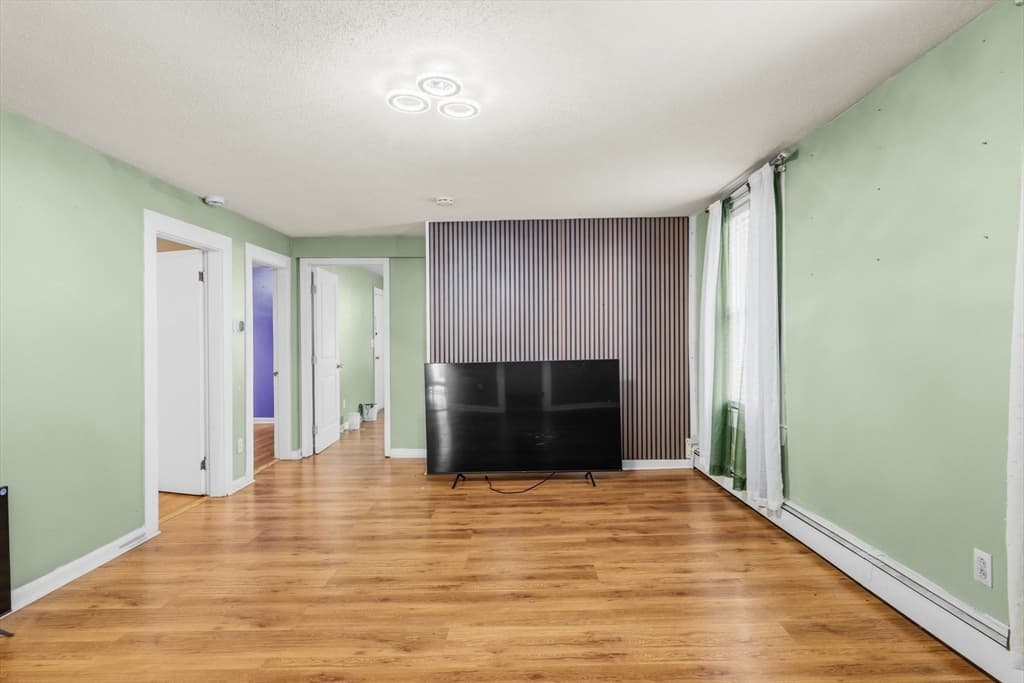 3 Family at 55 Salisbury St, New Bedford MA 02744, photo 8 of 41