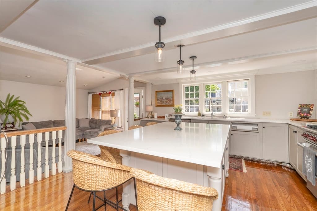 64 Prospect St, Newburyport MA 01950 photo 4