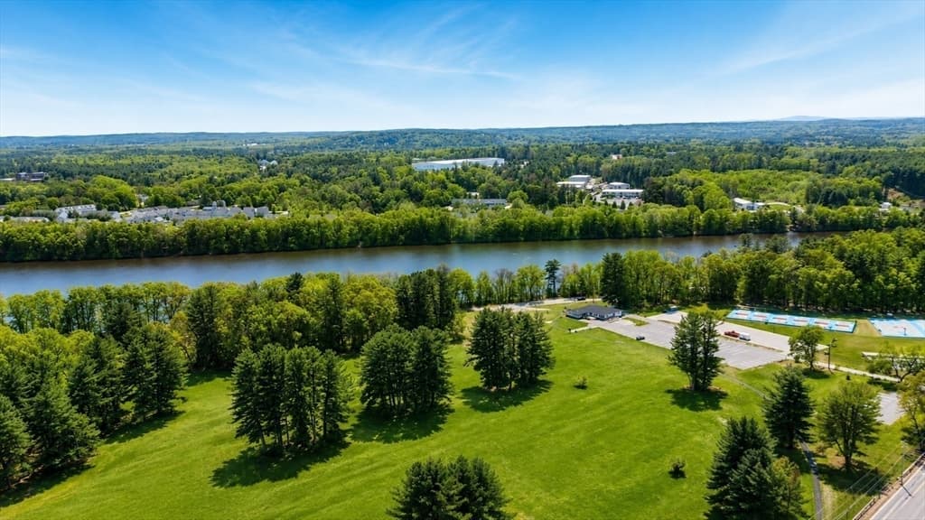Condominium at 1 Juniper Ln # 1, Tyngsborough MA 01879, Tyngsborough, photo 36 of 41