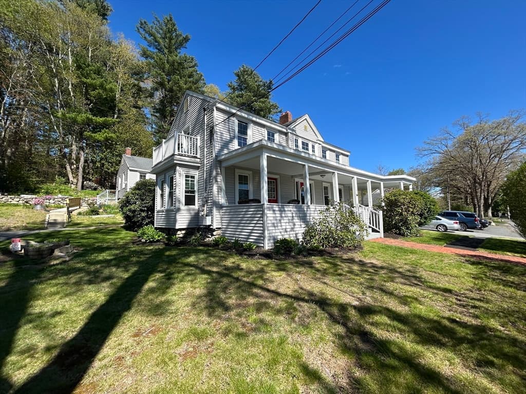 4 Family at 107 Brigham, Northborough MA 01532, photo 3 of 42