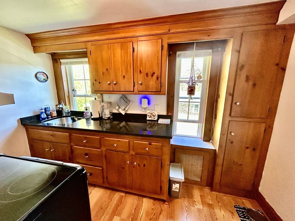 4 Family at 107 Brigham, Northborough MA 01532, photo 28 of 42