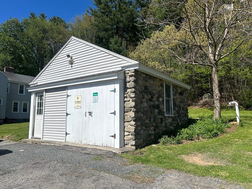 4 Family at 107 Brigham, Northborough MA 01532, photo 34 of 42
