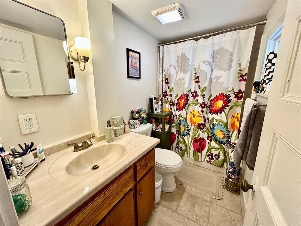 4 Family at 107 Brigham, Northborough MA 01532, photo 31 of 42