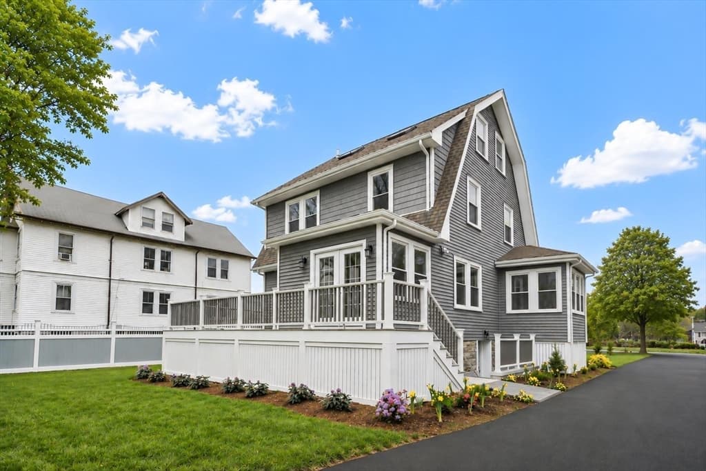 329 Warren, Waltham MA 02453 photo 2