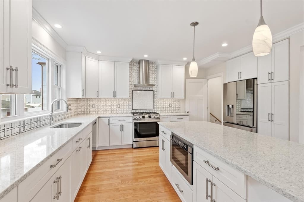 329 Warren, Waltham MA 02453 photo 12