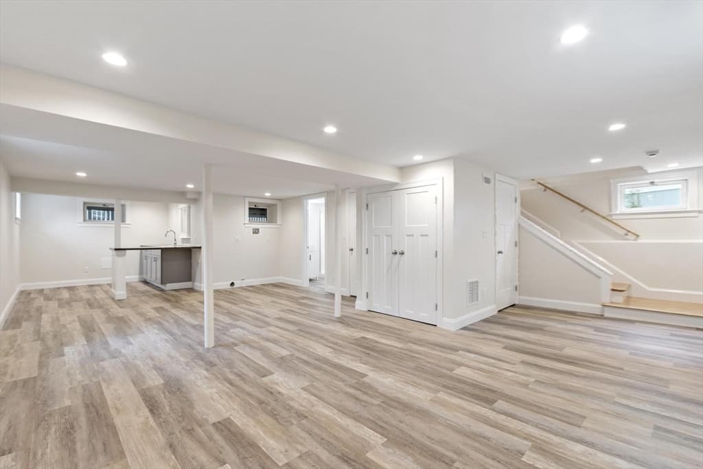 329 Warren, Waltham MA 02453 photo 21