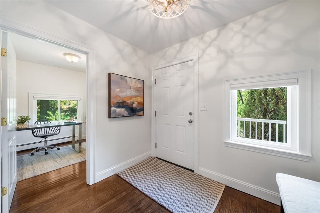 Single Family Residence at 129 Dover Road, Westwood MA 02090, photo 4 of 41
