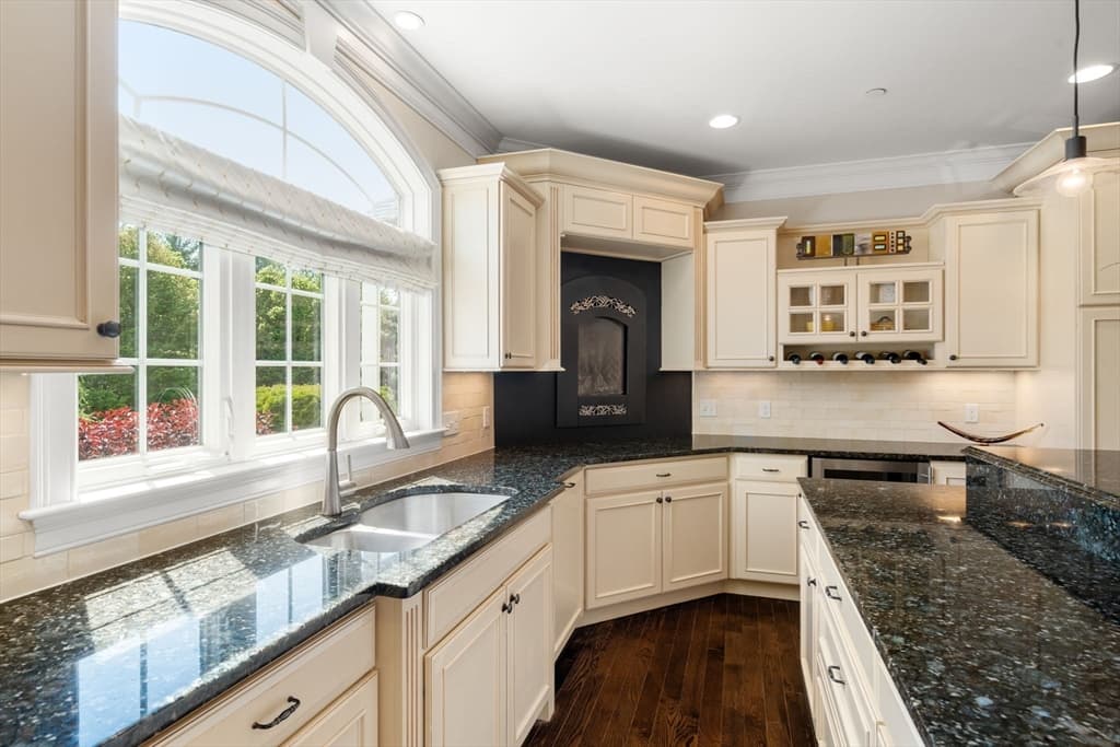 3 Pine Ridge Drive # 1, Medway MA 02053 photo 10