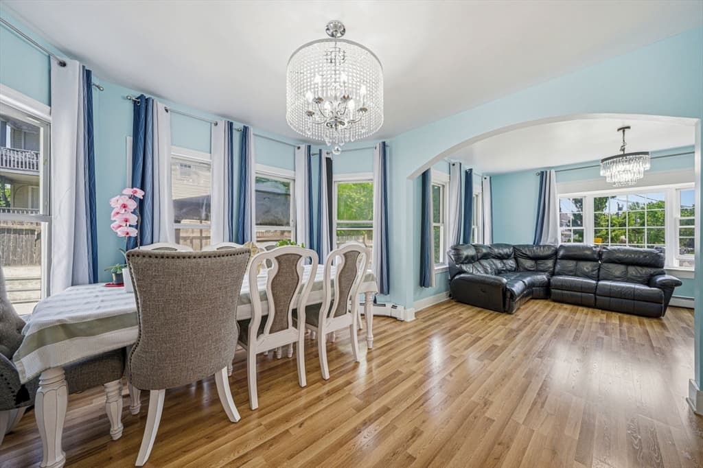 Single Family Residence at 17 Forest Ave, Plymouth MA 02360, photo 11 of 17