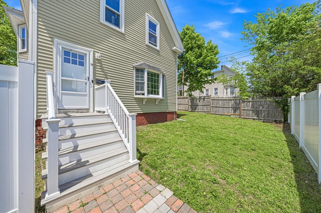 Single Family Residence at 17 Forest Ave, Plymouth MA 02360, photo 4 of 17