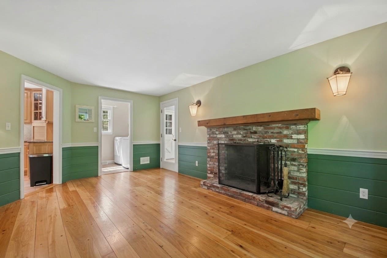 Single Family Residence at 408 Whitney Street, Northborough MA 01532, photo 10 of 30