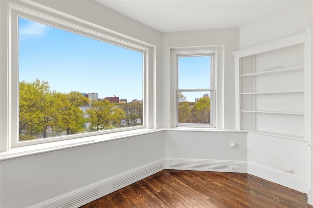 Condominium at 250 Beacon St # 10, Boston MA 02116, photo 23 of 28