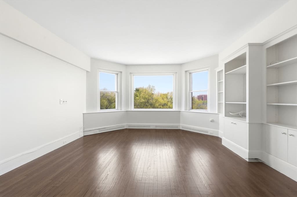 Condominium at 250 Beacon St # 10, Boston MA 02116, photo 22 of 28