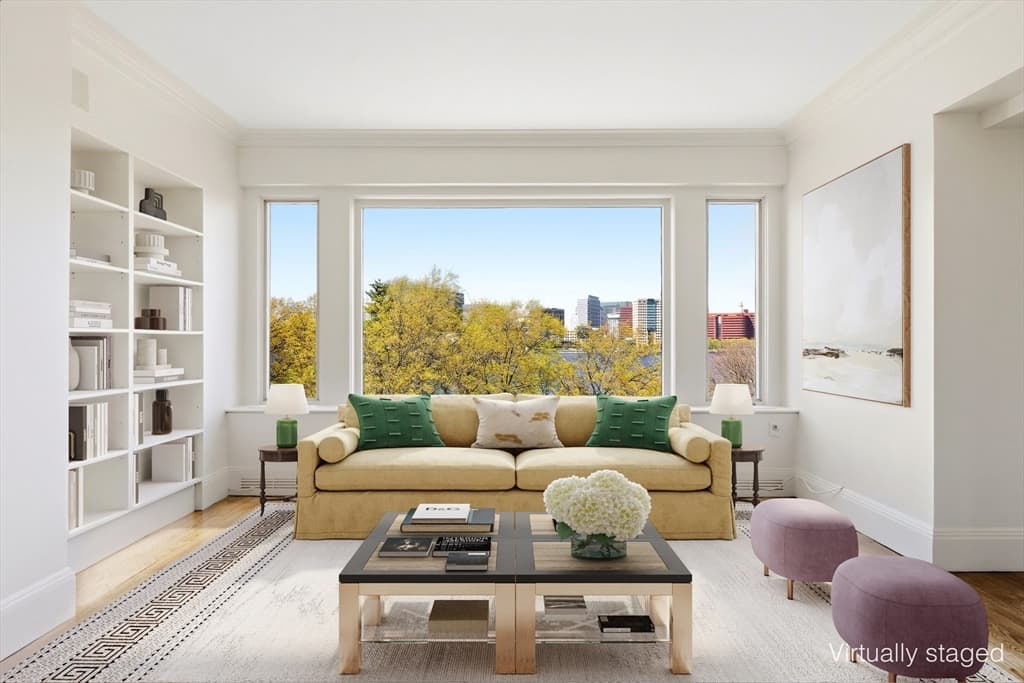 Condominium at 250 Beacon St # 10, Boston MA 02116, photo 3 of 28