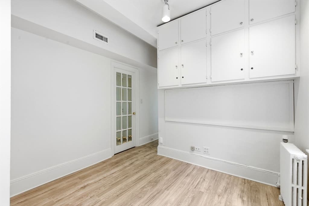 Condominium at 250 Beacon St # 10, Boston MA 02116, photo 24 of 28