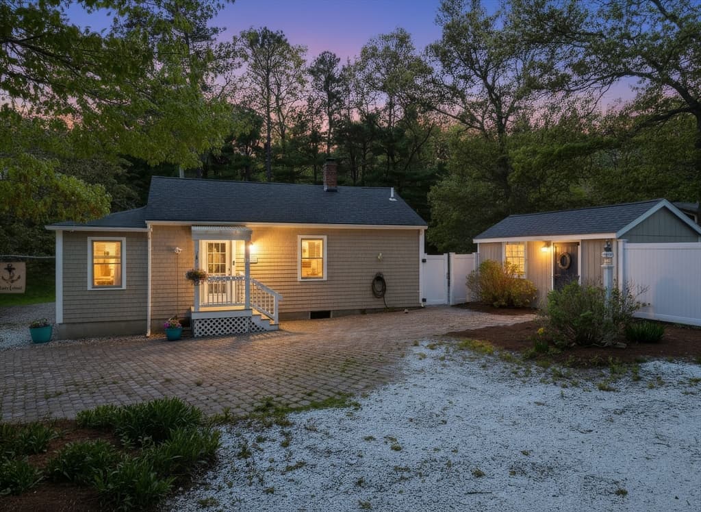Single Family Residence at 83 Valley Road, Plymouth MA 02360, Plymouth, photo 2 of 41