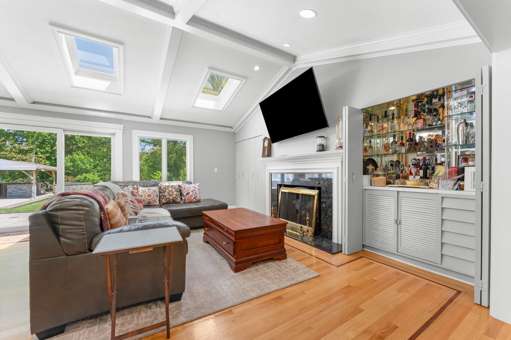 Single Family Residence at 59 Briarcliff Rd, Brockton MA 02301, photo 13 of 40