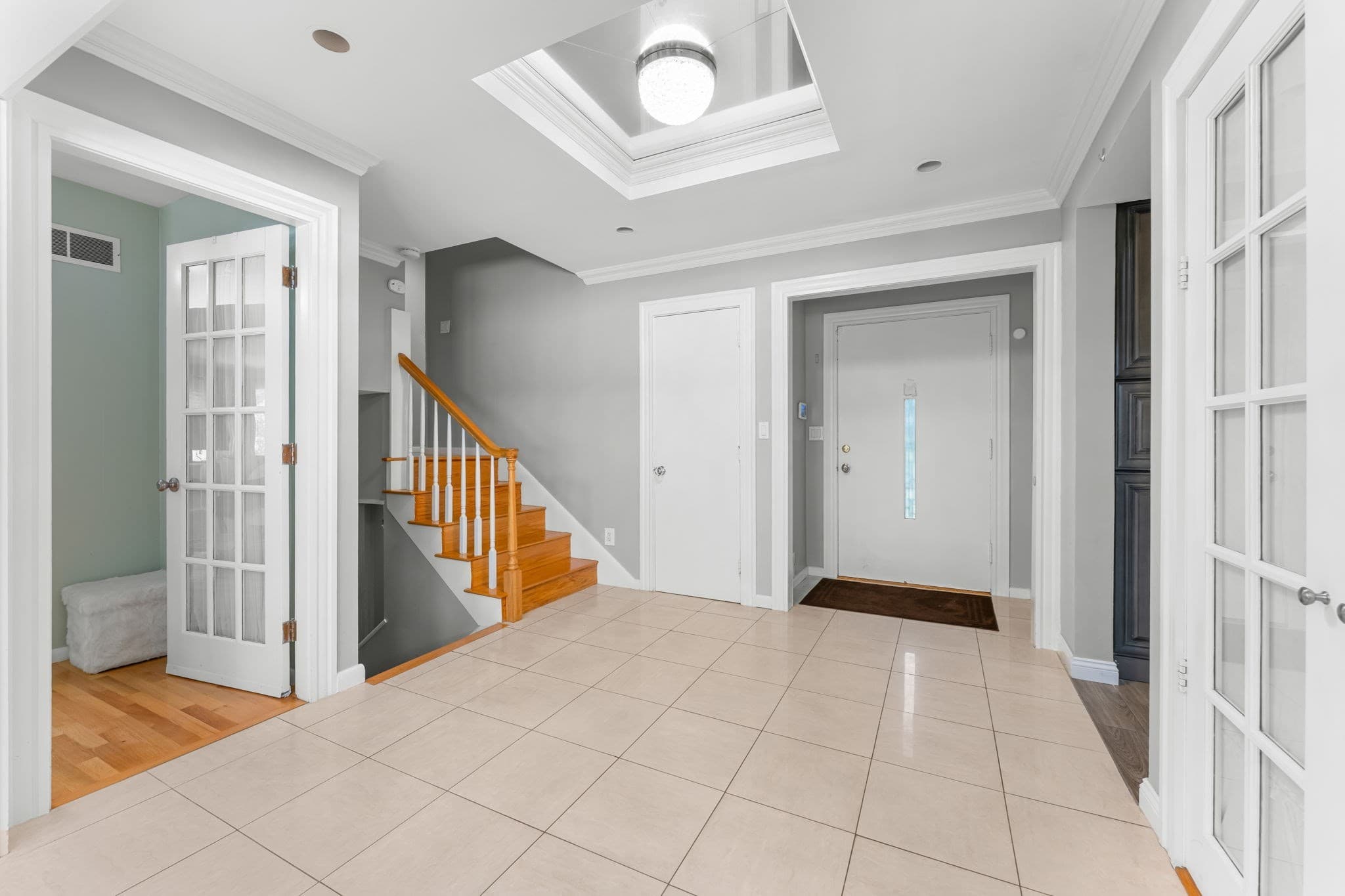 Single Family Residence at 59 Briarcliff Rd, Brockton MA 02301, photo 5 of 40