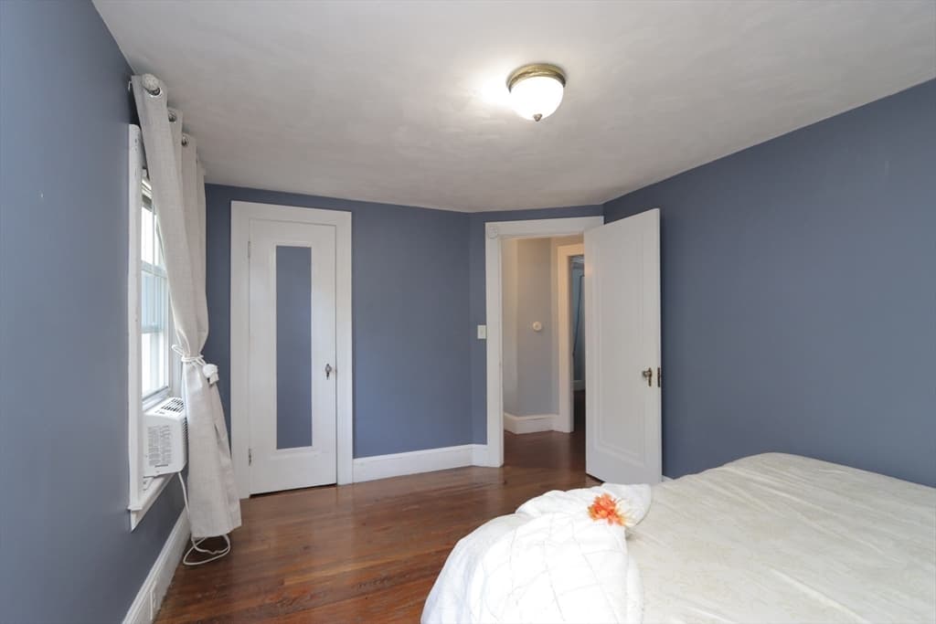 34 Preston St, Springfield MA 01109 photo 16