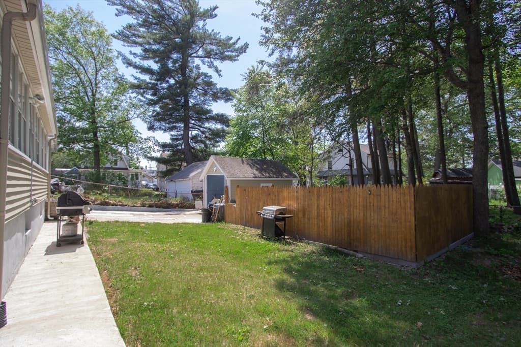 34 Preston St, Springfield MA 01109 photo 30