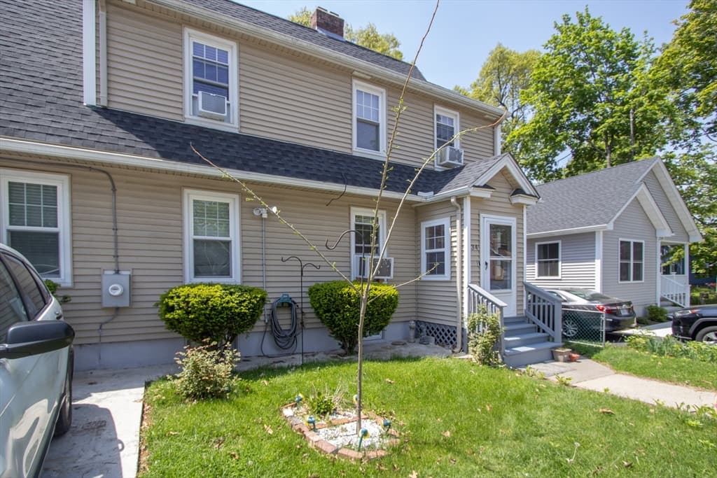 34 Preston St, Springfield MA 01109 photo 4