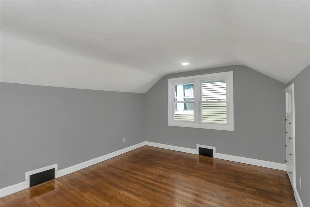 46 Knollwood St, Springfield MA 01104 photo 23