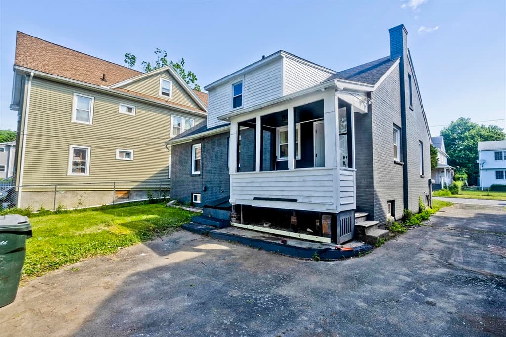 46 Knollwood St, Springfield MA 01104 photo 4