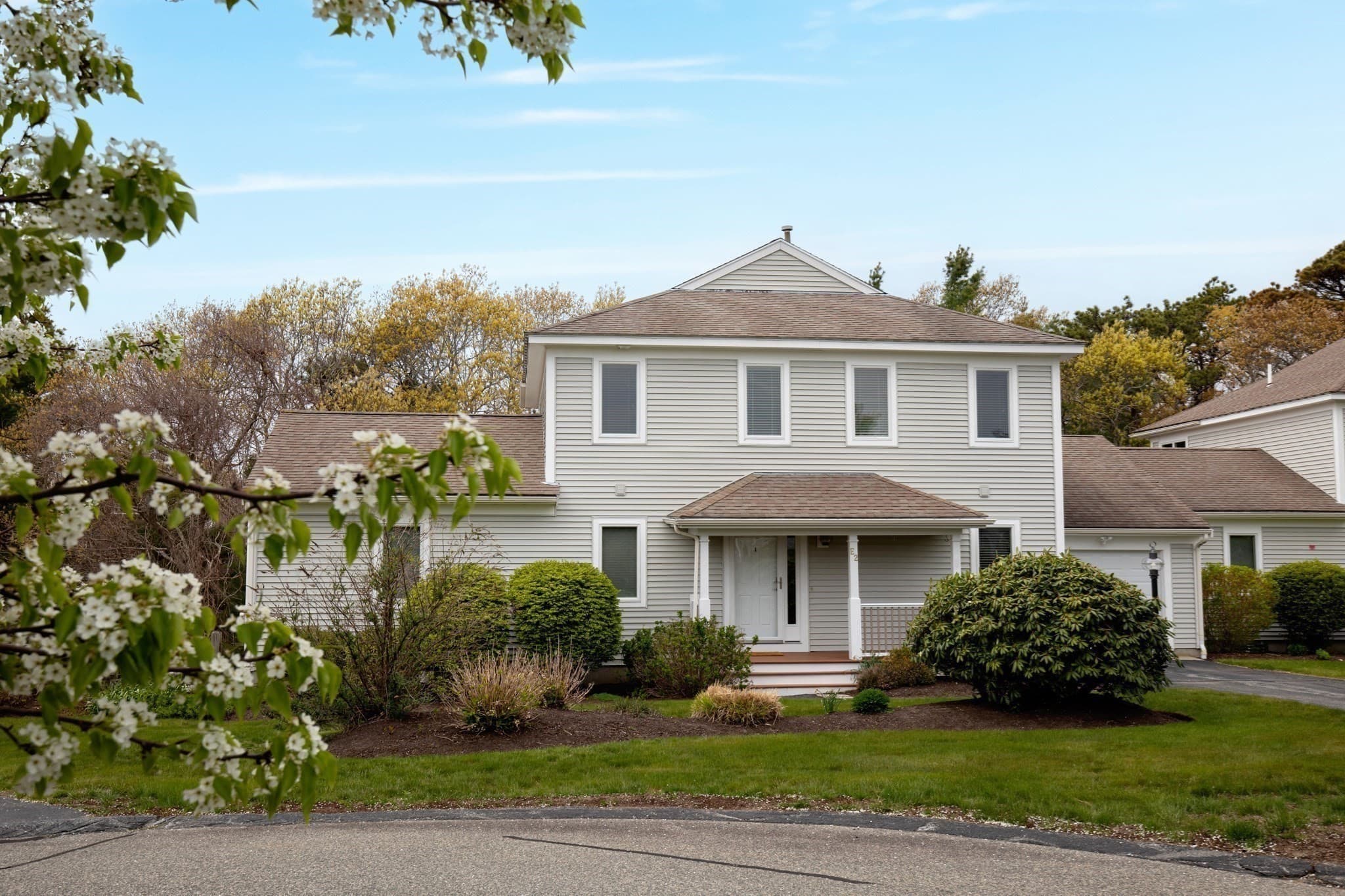 2 Beach Plum Ln, Bourne MA 02532