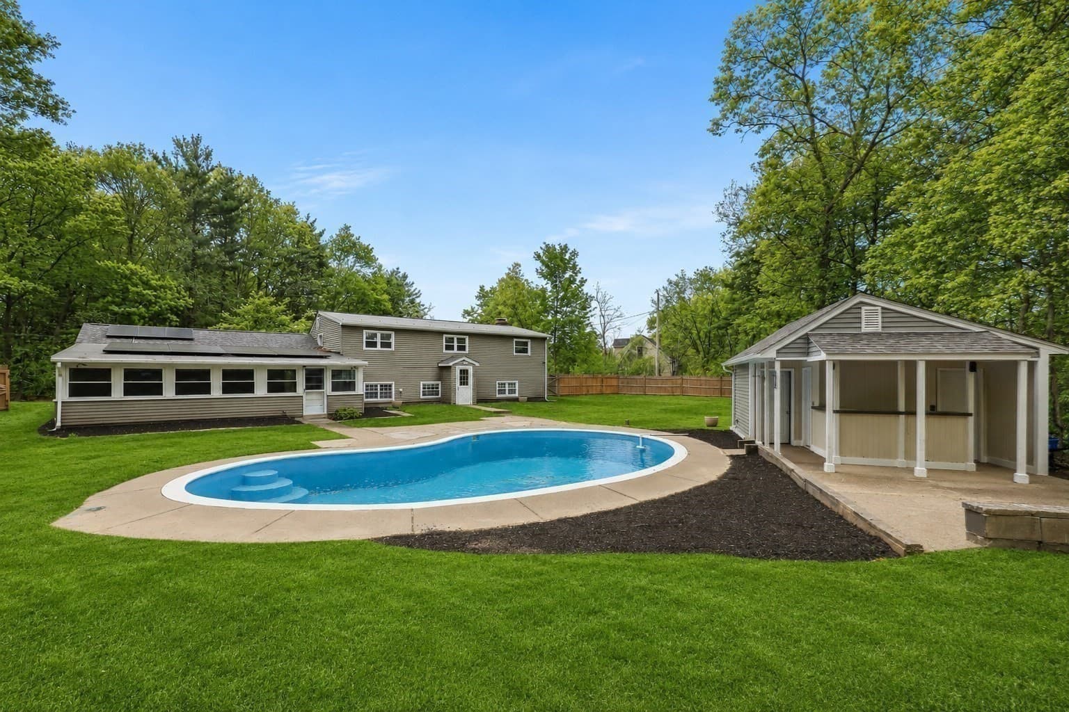 Single Family Residence at 3 Willett Drive, Attleboro MA 02703, Attleboro, photo 23 of 30