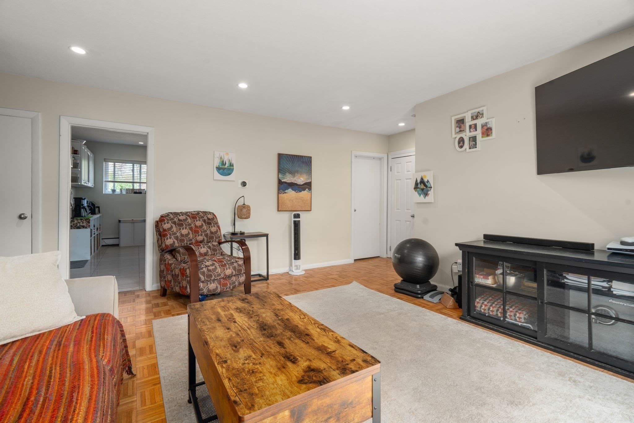 Condominium at 24 Westgate Road # 5, Boston MA 02132, Boston, photo 6 of 21