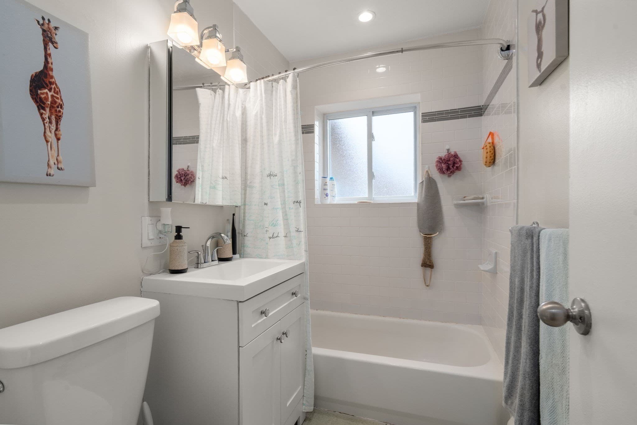 Condominium at 24 Westgate Road # 5, Boston MA 02132, Boston, photo 16 of 21