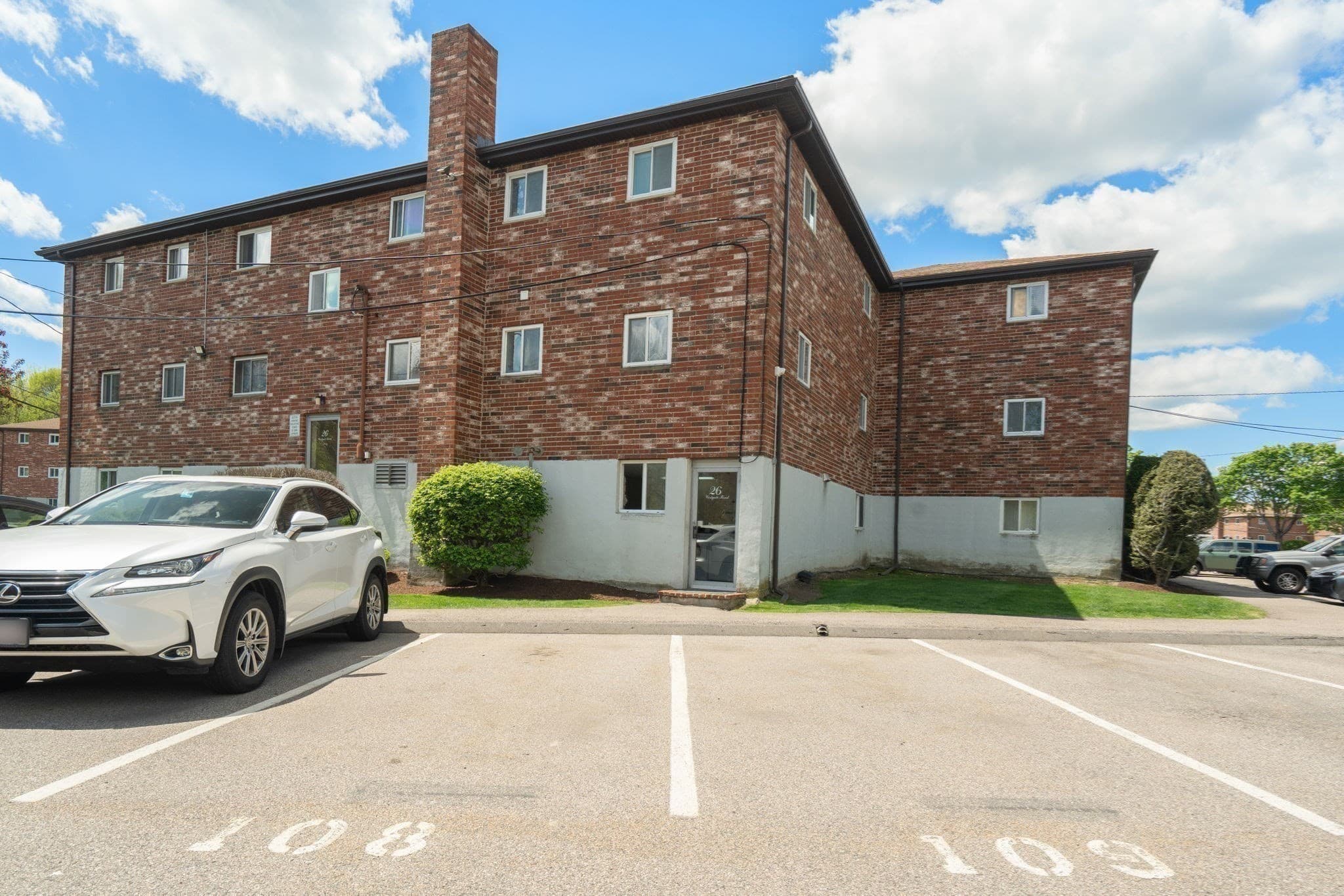 Condominium at 24 Westgate Road # 5, Boston MA 02132, Boston, photo 18 of 21