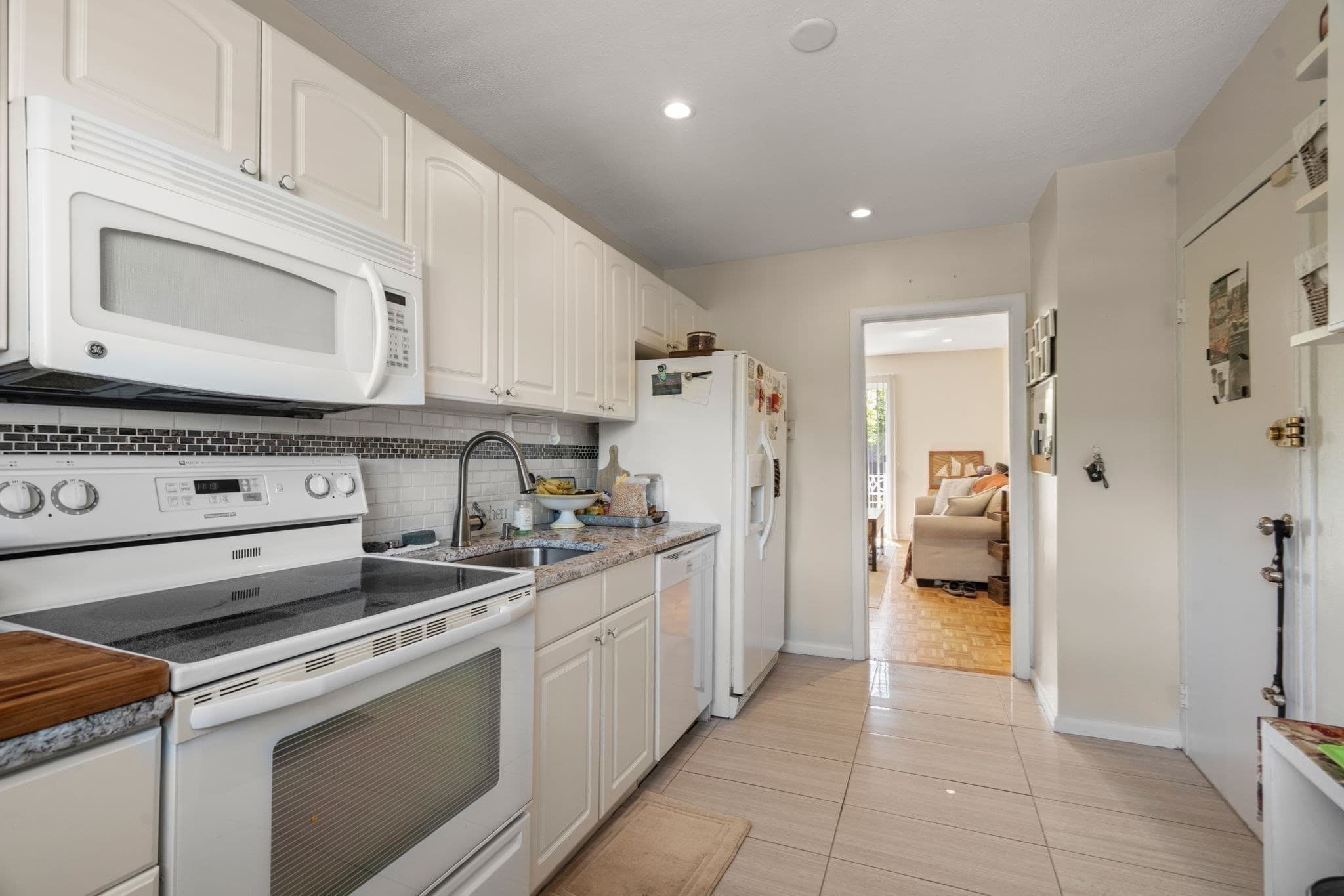 Condominium at 24 Westgate Road # 5, Boston MA 02132, Boston, photo 11 of 21