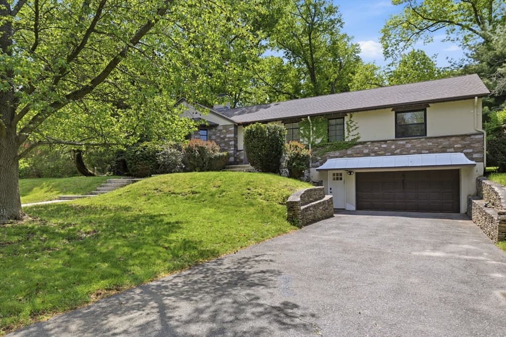 180 Eliot St, Brookline MA 02467