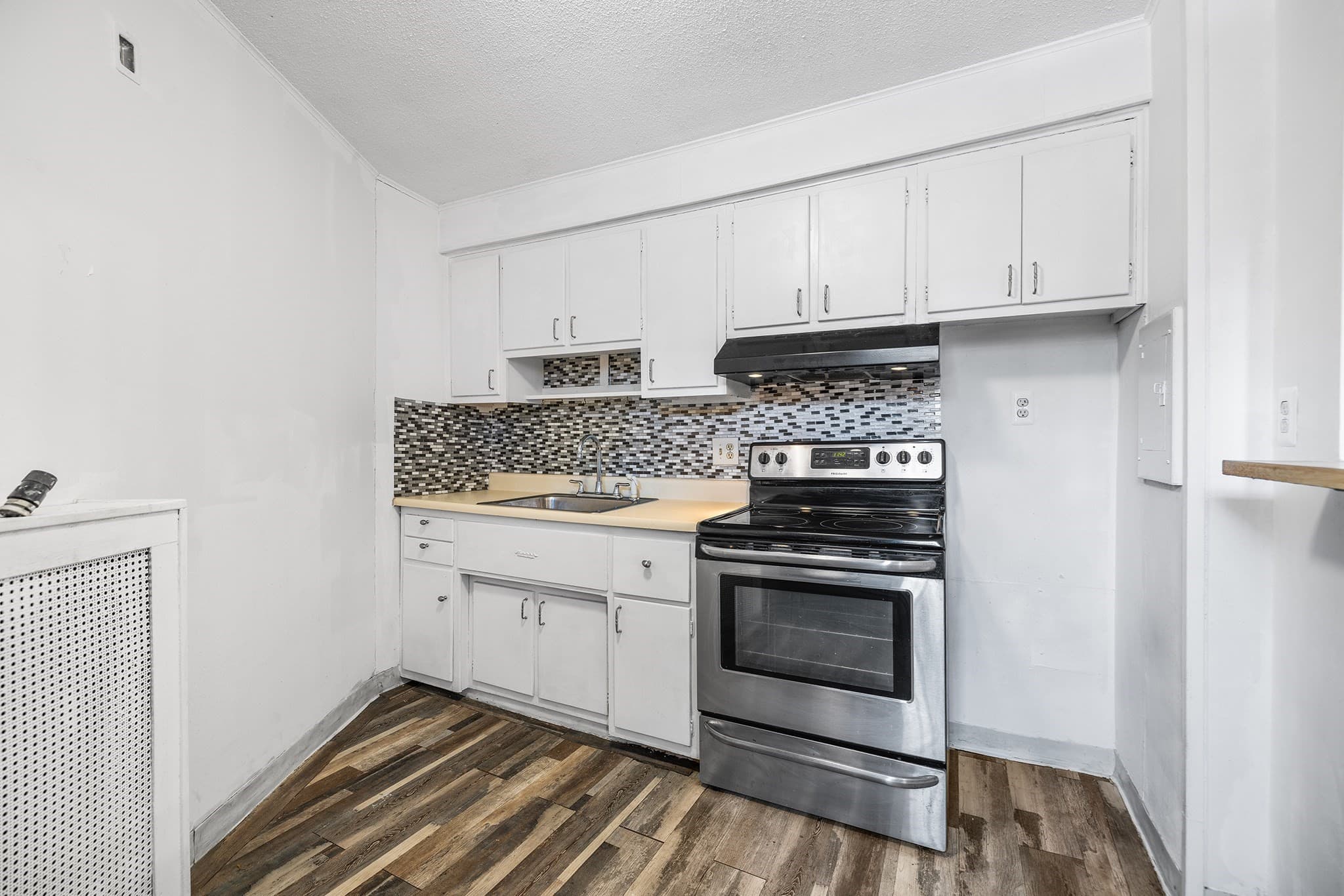 Condominium at 100 Lanark Rd # 8, Boston MA 02135, photo 5 of 19