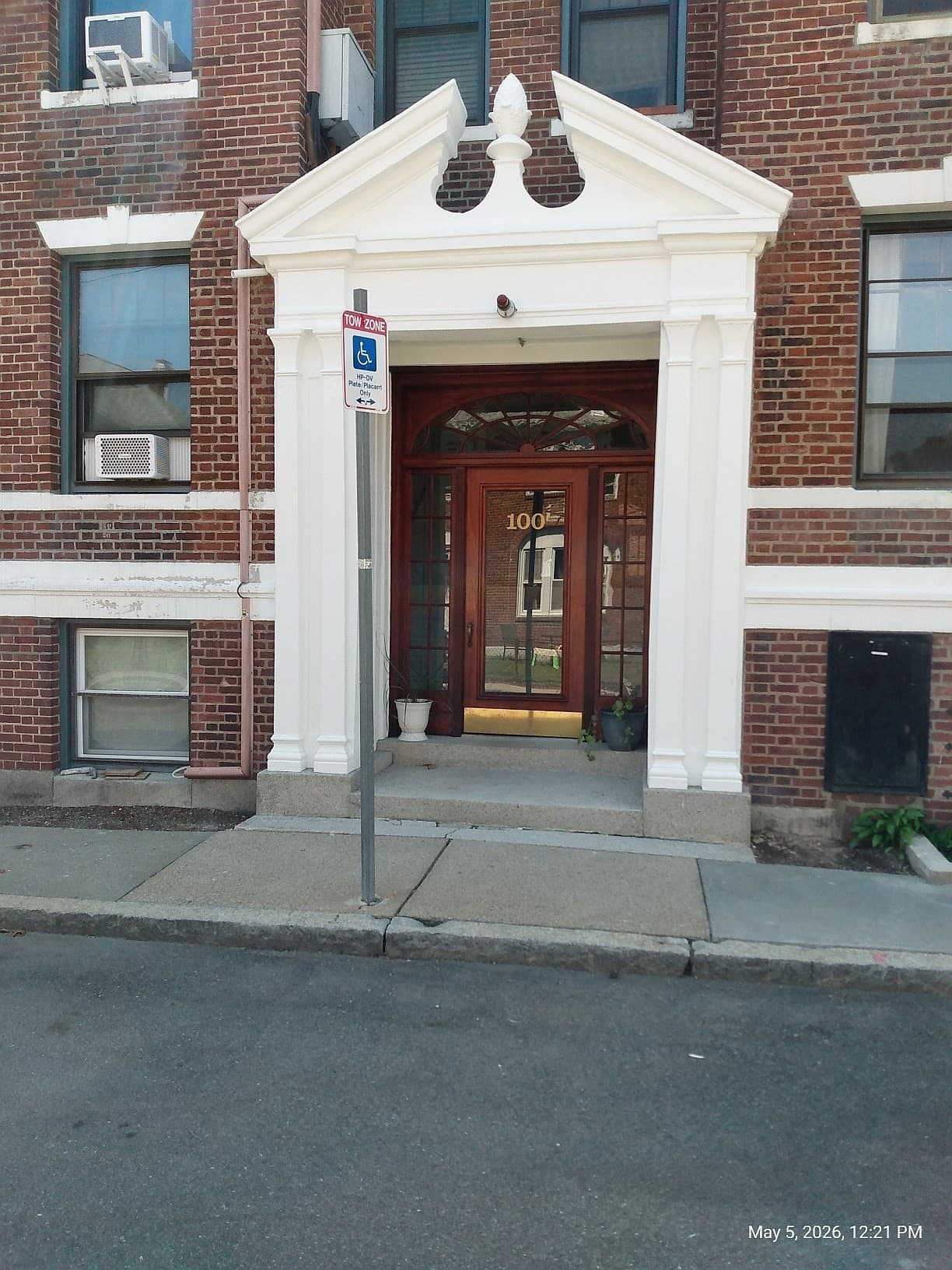 Condominium at 100 Lanark Rd # 8, Boston MA 02135, photo 18 of 19