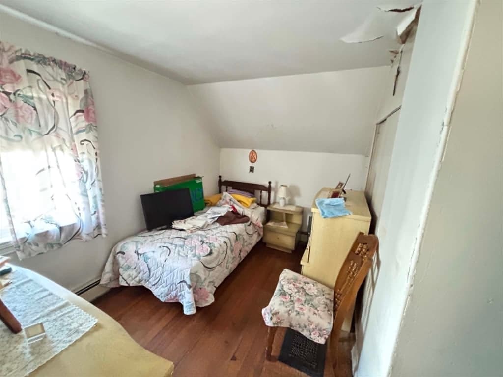 Single Family Residence at 15 Jackson St, Newton MA 02458, photo 3 of 9