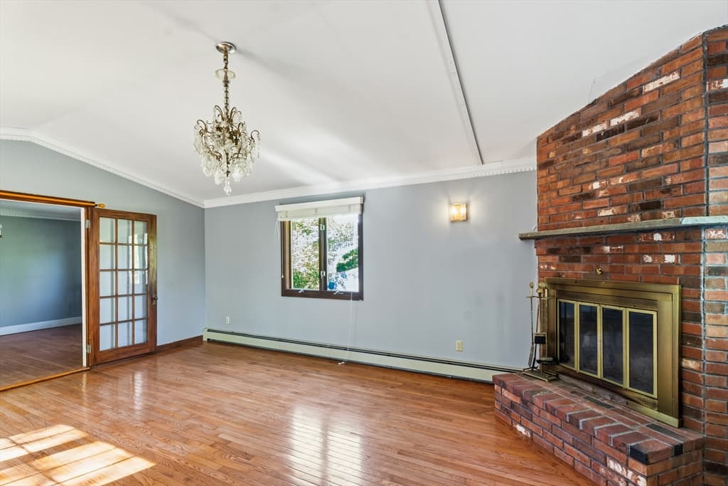 9 E Harbor Cir, Falmouth MA 02536 photo 4