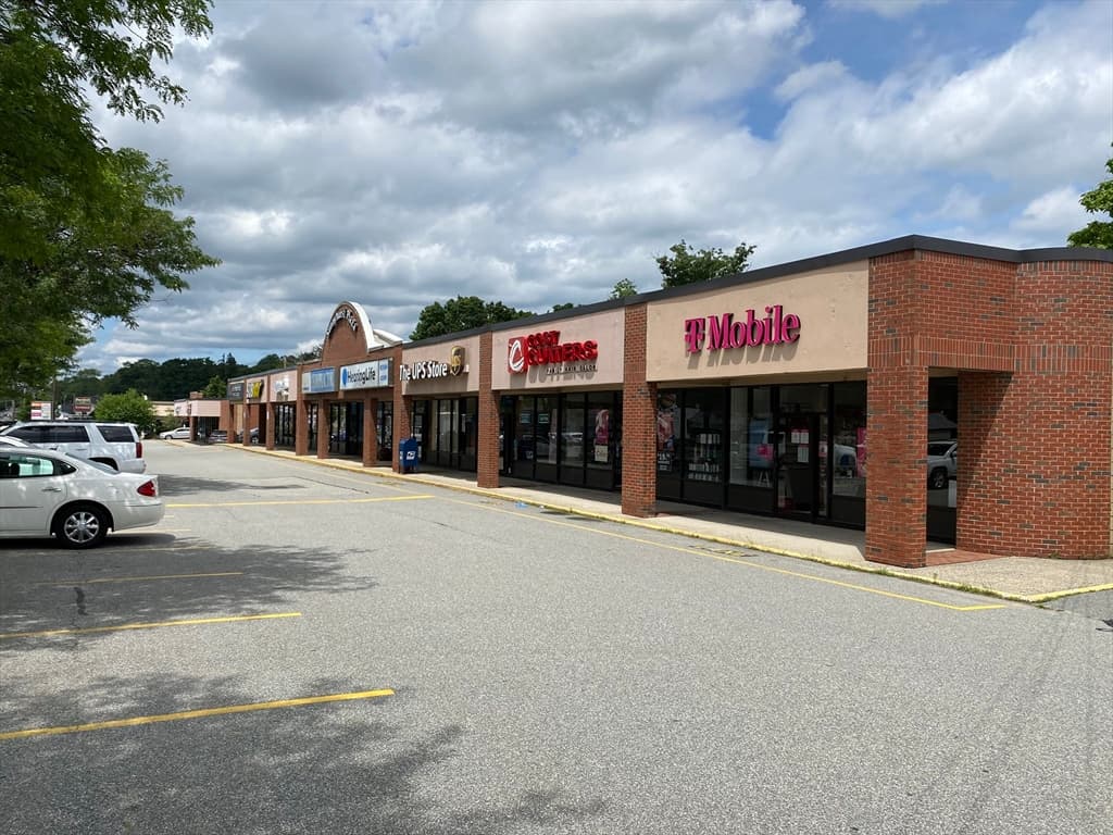 Commercial Sale at 200 Main St, Stoneham MA 02180, photo 4 of 4