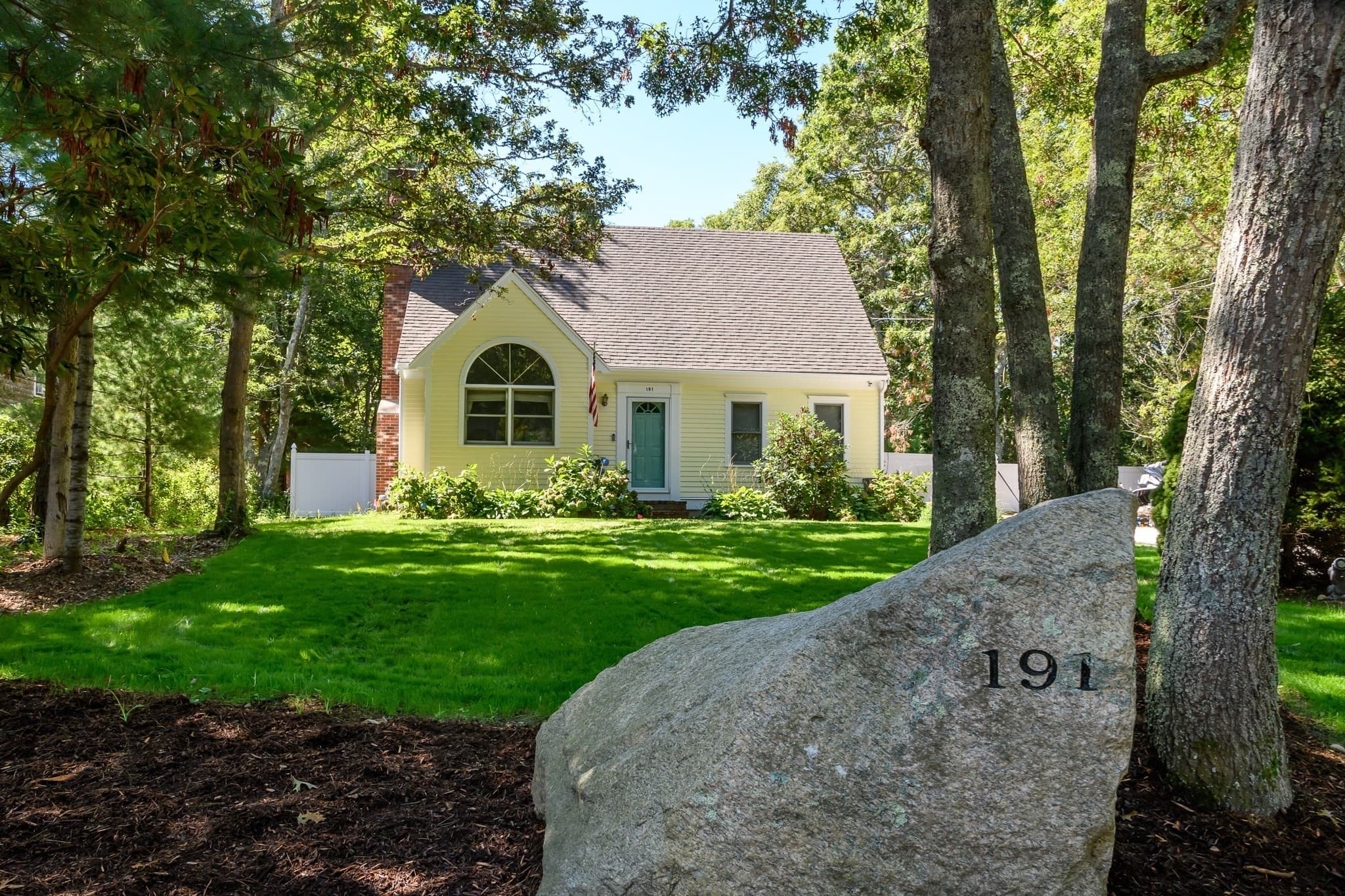 191 James Cir, Mashpee MA 02649