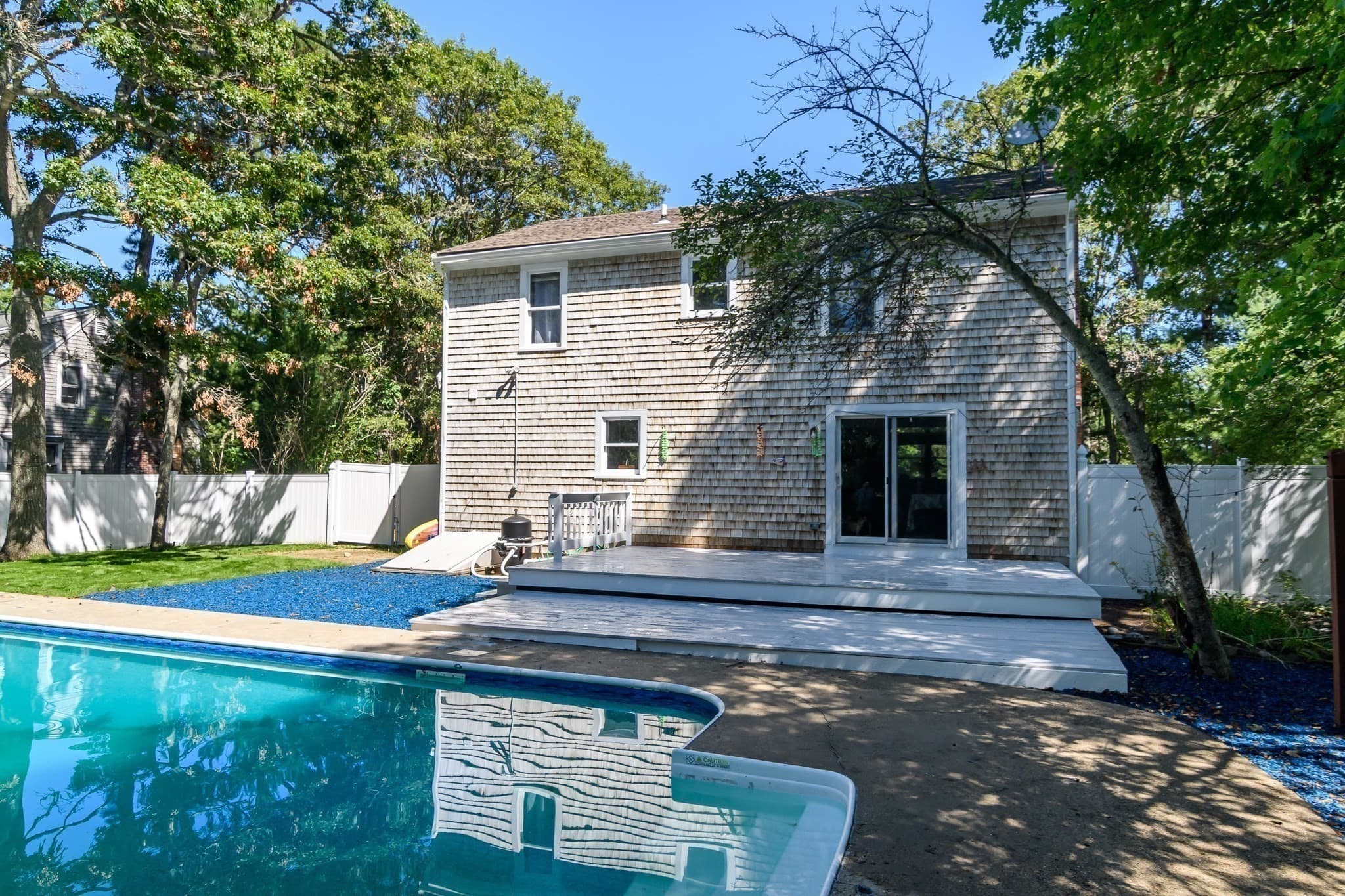 Single Family Residence at 191 James Cir, Mashpee MA 02649, photo 4 of 38