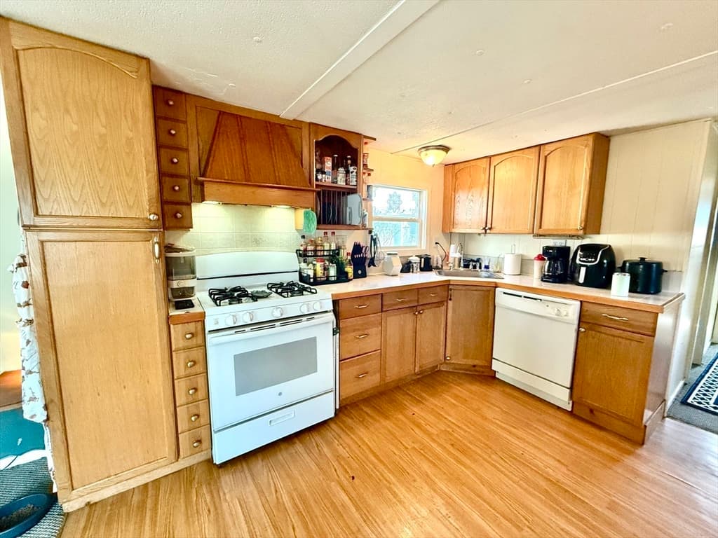868 Southampton Rd # 43, Westfield MA 01085 photo 3