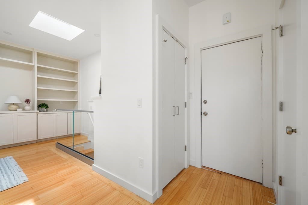 Condominium at 107 Jersey # 15, Boston MA 02215, photo 12 of 31