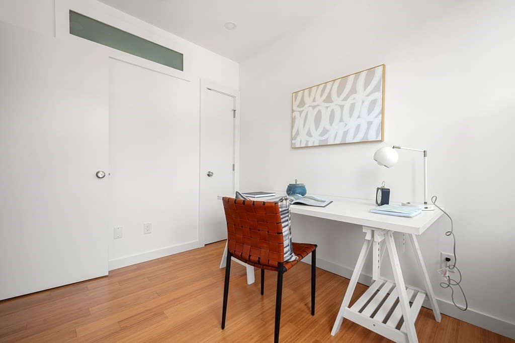 Condominium at 107 Jersey # 15, Boston MA 02215, photo 22 of 31