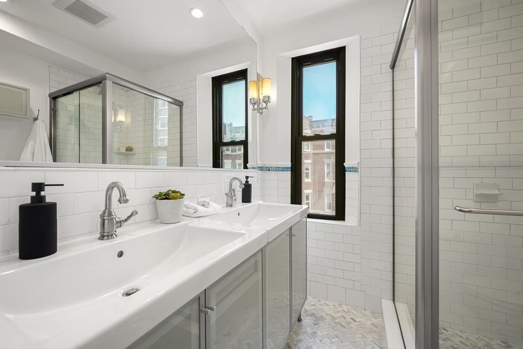 Condominium at 107 Jersey # 15, Boston MA 02215, photo 24 of 31