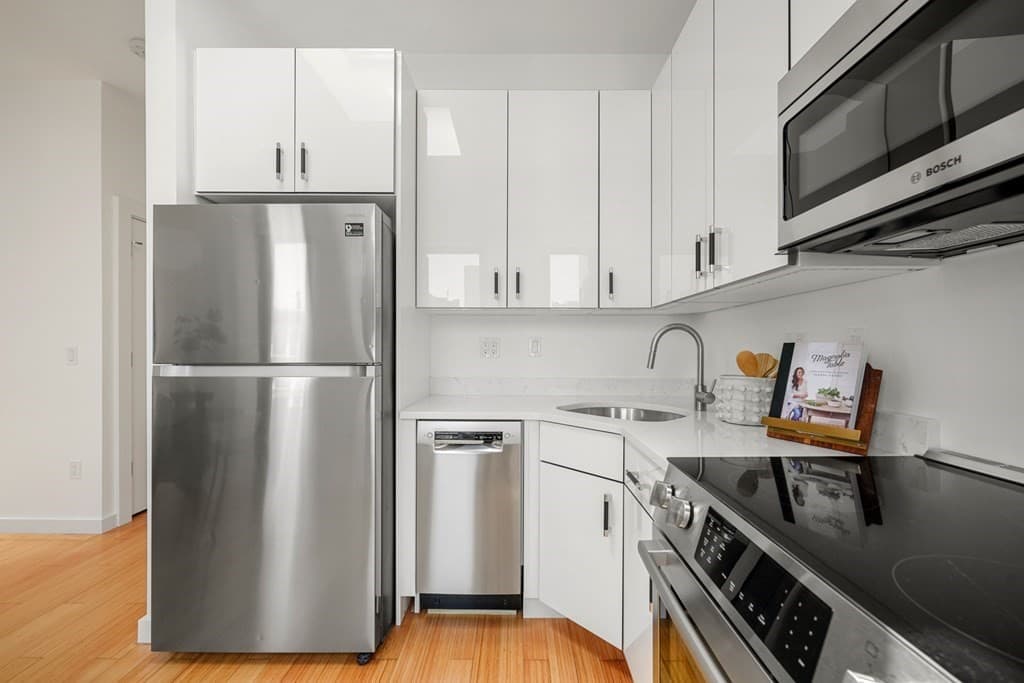 Condominium at 107 Jersey # 15, Boston MA 02215, photo 10 of 31